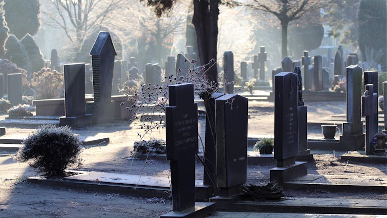 Śmierć małżonka w trakcie postępowania rozwodowego a dziedziczenie